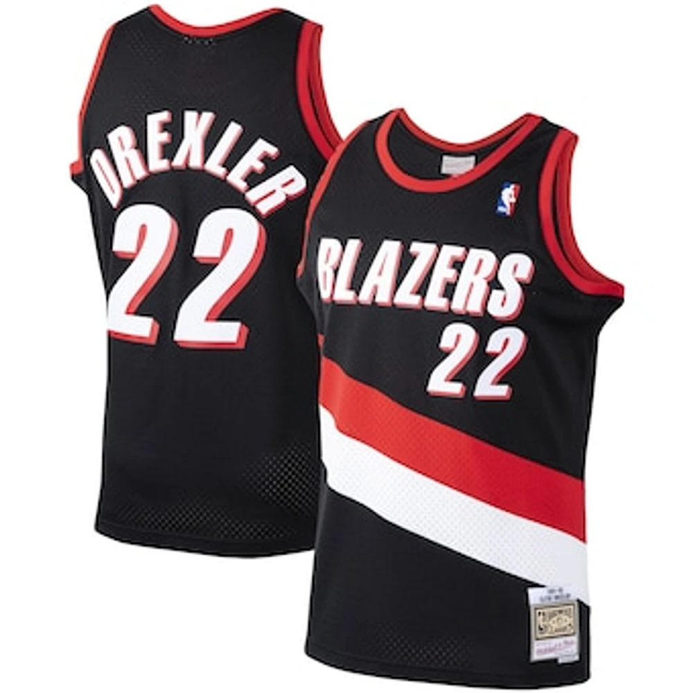 Men's Mitchell & Ness Clyde Drexler Portland Trail Blazers / Hardwood Classics Swingman Jersey