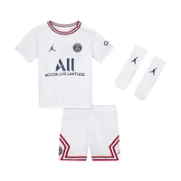 Infant Jordan Brand White Paris Saint-Germain 2022/23 Fourth Stadium Kit Set