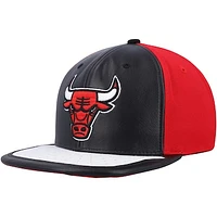 Men's Mitchell & Ness Black/ Chicago Bulls Day One Snapback Hat