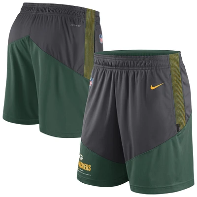 Men's Nike Anthracite/Green Green Bay Packers Sideline Primary Lockup Performance Shorts