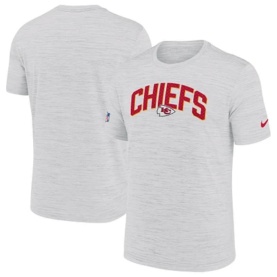 Men's Nike White Kansas City Chiefs Sideline Velocity Athletic Stack Performance T-Shirt