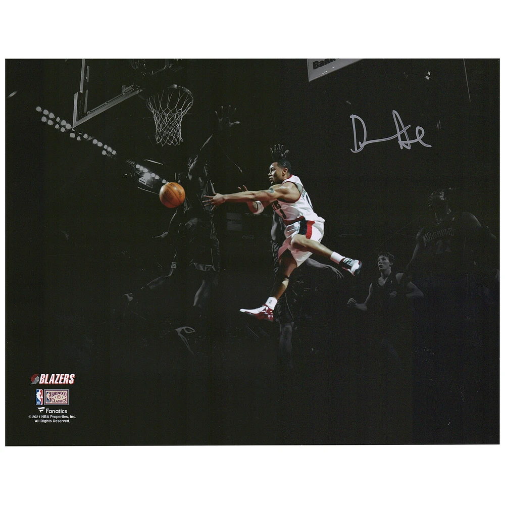 Damon Stoudamire Portland Trail Blazers Autographed 11" x 14" Spotlight Passing vs. Golden State Warriors Photograph