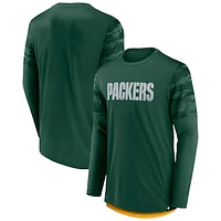 Men's Fanatics Green Green Bay Packers Square Off Defender - Long Sleeve T-Shirt