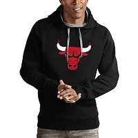 Men's Antigua Black Chicago Bulls Logo Victory Pullover Hoodie