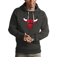 Men's Antigua Charcoal Chicago Bulls Logo Victory Pullover Hoodie