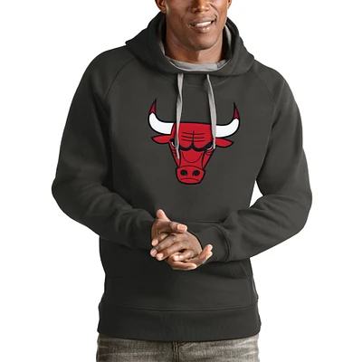 Men's Antigua Charcoal Chicago Bulls Logo Victory Pullover Hoodie