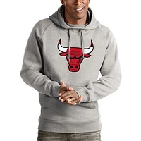 Men's Antigua Heathered Gray Chicago Bulls Logo Victory Pullover Hoodie