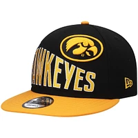 Men's New Era Black Iowa Hawkeyes Two-Tone Vintage Wave 9FIFTY Snapback Hat