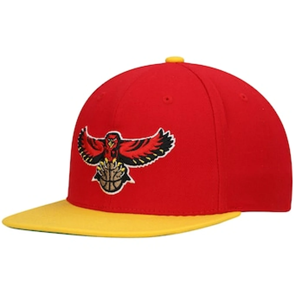 Men's Mitchell & Ness Red/Yellow Atlanta Hawks Hardwood Classics Team Two-Tone 2.0 Snapback Hat