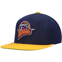 Men's Mitchell & Ness Navy/Gold Golden State Warriors Hardwood Classics Team Two-Tone 2.0 Snapback Hat