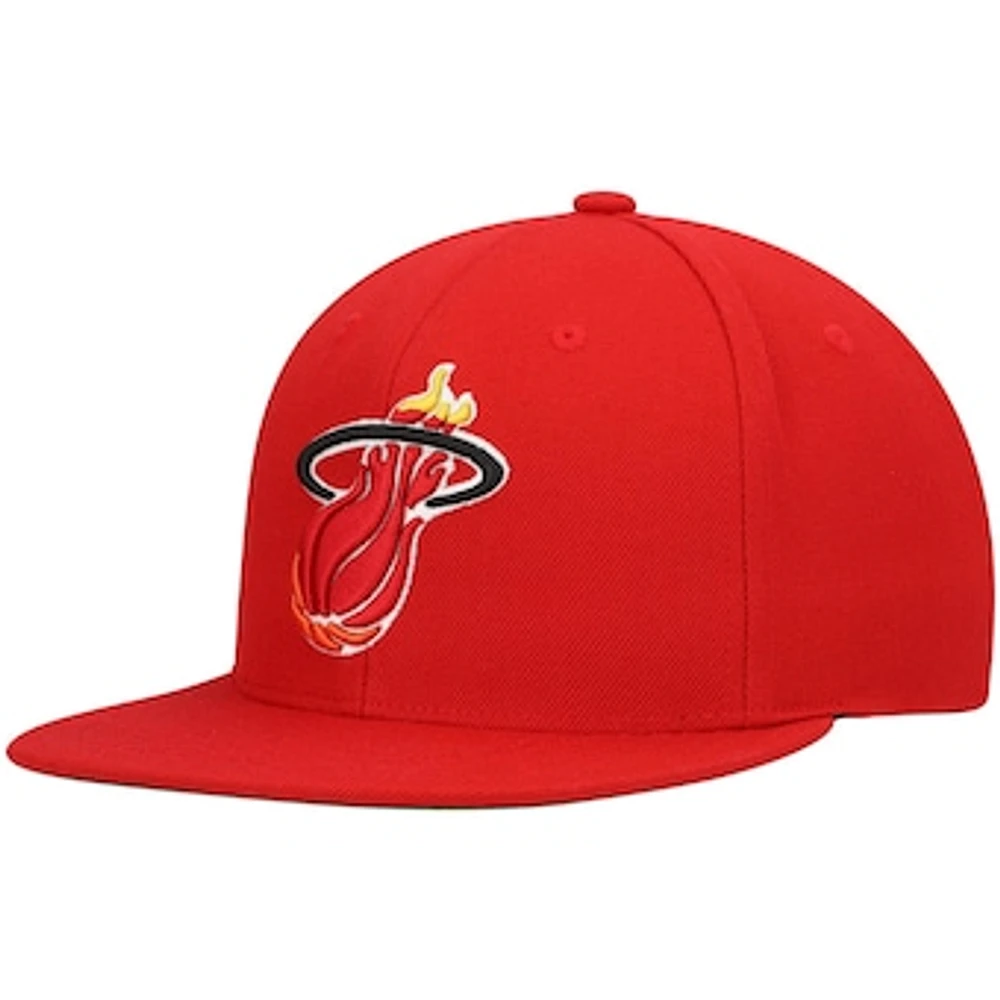 Men's Mitchell & Ness Red Miami Heat Hardwood Classics Team Ground 2.0 Snapback Hat