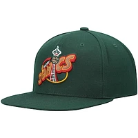 Men's Mitchell & Ness Green Seattle SuperSonics Hardwood Classics Team Ground 2.0 Snapback Hat