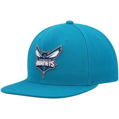 Men's Mitchell & Ness Teal Charlotte Hornets Ground 2.0 Snapback Hat