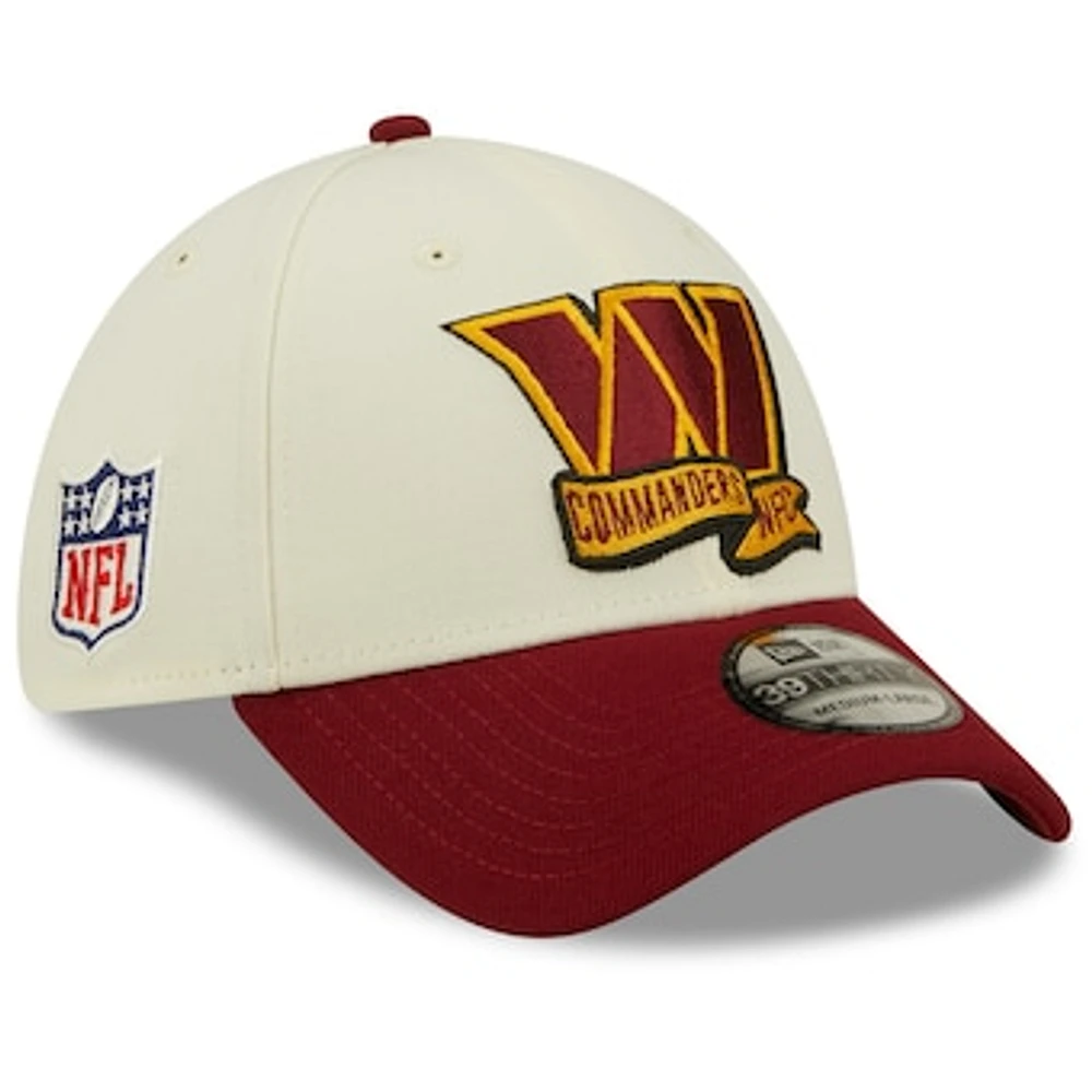 Men's New Era Cream/Burgundy Washington Commanders 2022 Sideline 39THIRTY 2-Tone Flex Hat