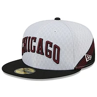 Men's New Era  Black Chicago Bulls 2022/23 City Edition Official 59FIFTY Fitted Hat