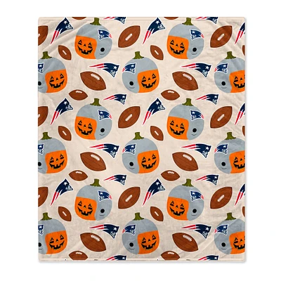 New England Patriots 60" x 70" Pumpkin Helmet Corral Fleece Blanket