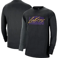 Men's Nike Black Los Angeles Lakers Courtside Versus Flight MAX90 Long Sleeve T-Shirt