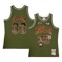 Men's Mitchell & Ness Scottie Pippen Olive Chicago Bulls 1997/98 Swingman - Jersey Flight Edition