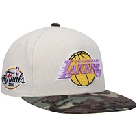 Men's Mitchell & Ness Cream Los Angeles Lakers Hardwood Classics 2010 NBA Finals Patch Off White Camo Fitted Hat