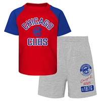 Infant Red/Heather Gray Chicago Cubs Ground Out Baller Raglan T-Shirt and Shorts Set