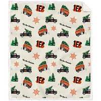 Cincinnati Bengals 50'' x 60'' Holiday Pickup Truck Sherpa Flannel Fleece Blanket