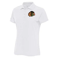 Women's Antigua White Chicago Blackhawks Team Logo Legacy Pique Polo