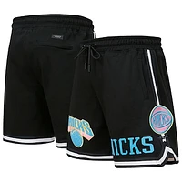 Men's Pro Standard Black New York Knicks Washed Neon Shorts