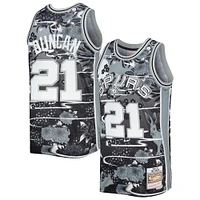 Men's Mitchell & Ness Tim Duncan Silver San Antonio Spurs 1998/99 Hardwood Classics Lunar New Year Swingman Jersey