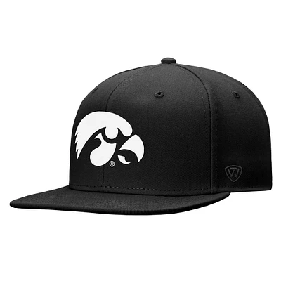 Men's Top of the World Black Iowa Hawkeyes Dusk Flex Hat