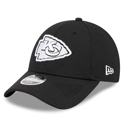 Youth New Era Black Kansas City Chiefs  Main B-Dub 9FORTY Adjustable Hat