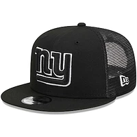 Men's New Era Black New York Giants  Main Trucker 9FIFTY Snapback Hat