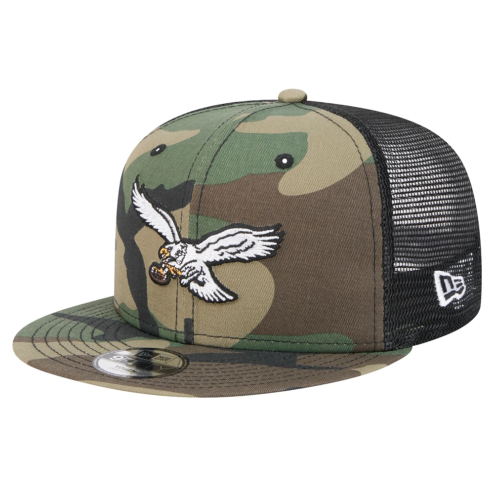 Youth New Era Camo Philadelphia Eagles Throwback Main Trucker 9FIFTY Snapback Hat