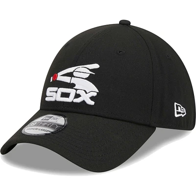 Men's New Era Black Chicago White Sox Logo 39THIRTY Flex Hat