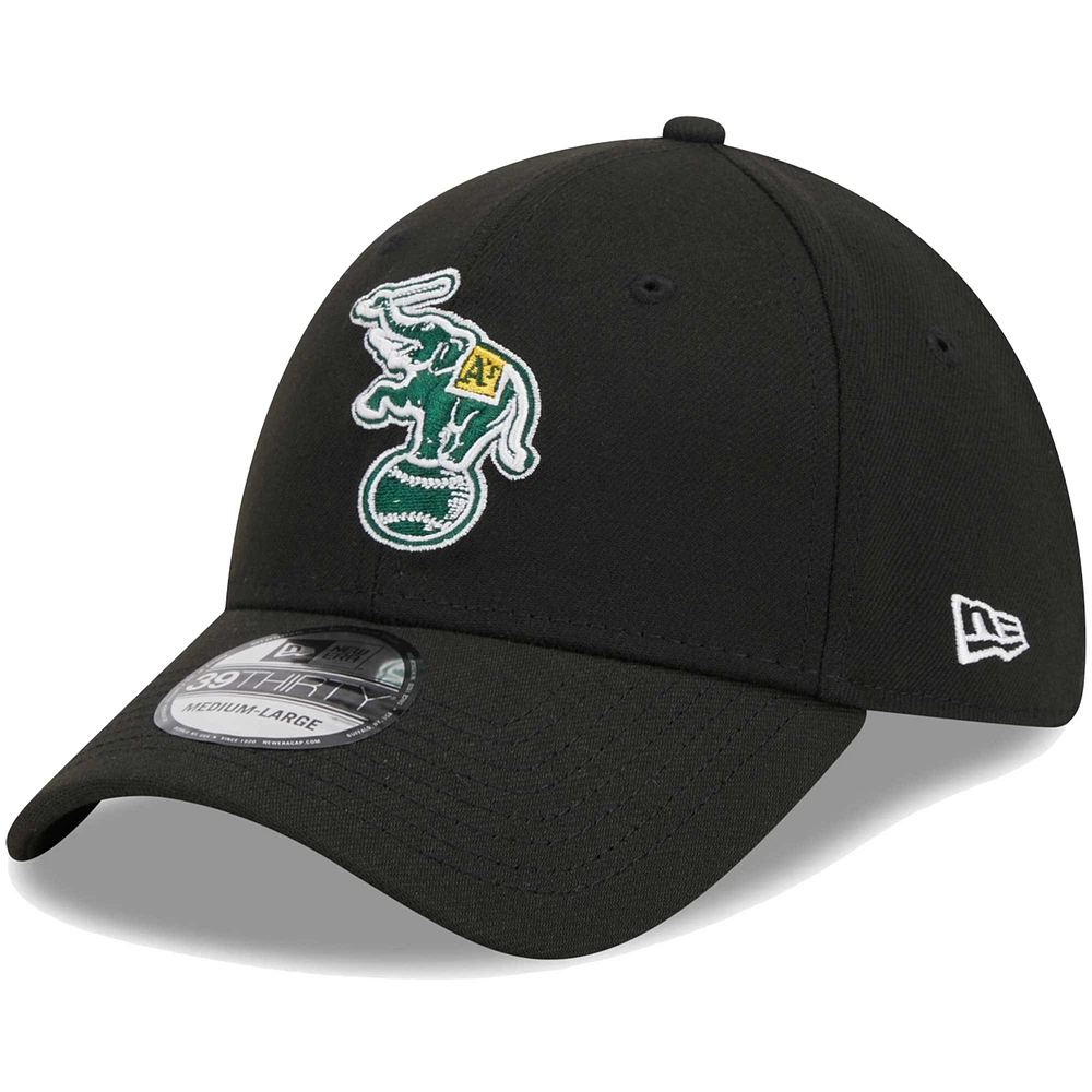 Men's New Era Black Oakland Athletics Logo 39THIRTY Flex Hat