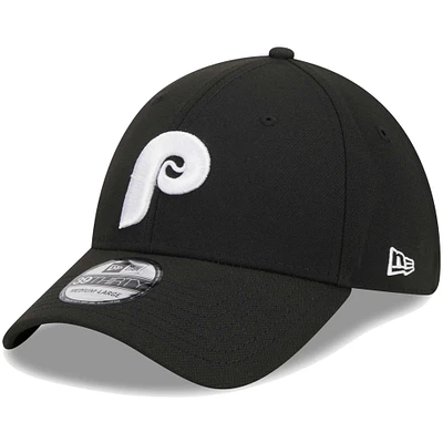 Men's New Era Black Philadelphia Phillies Logo 39THIRTY Flex Hat