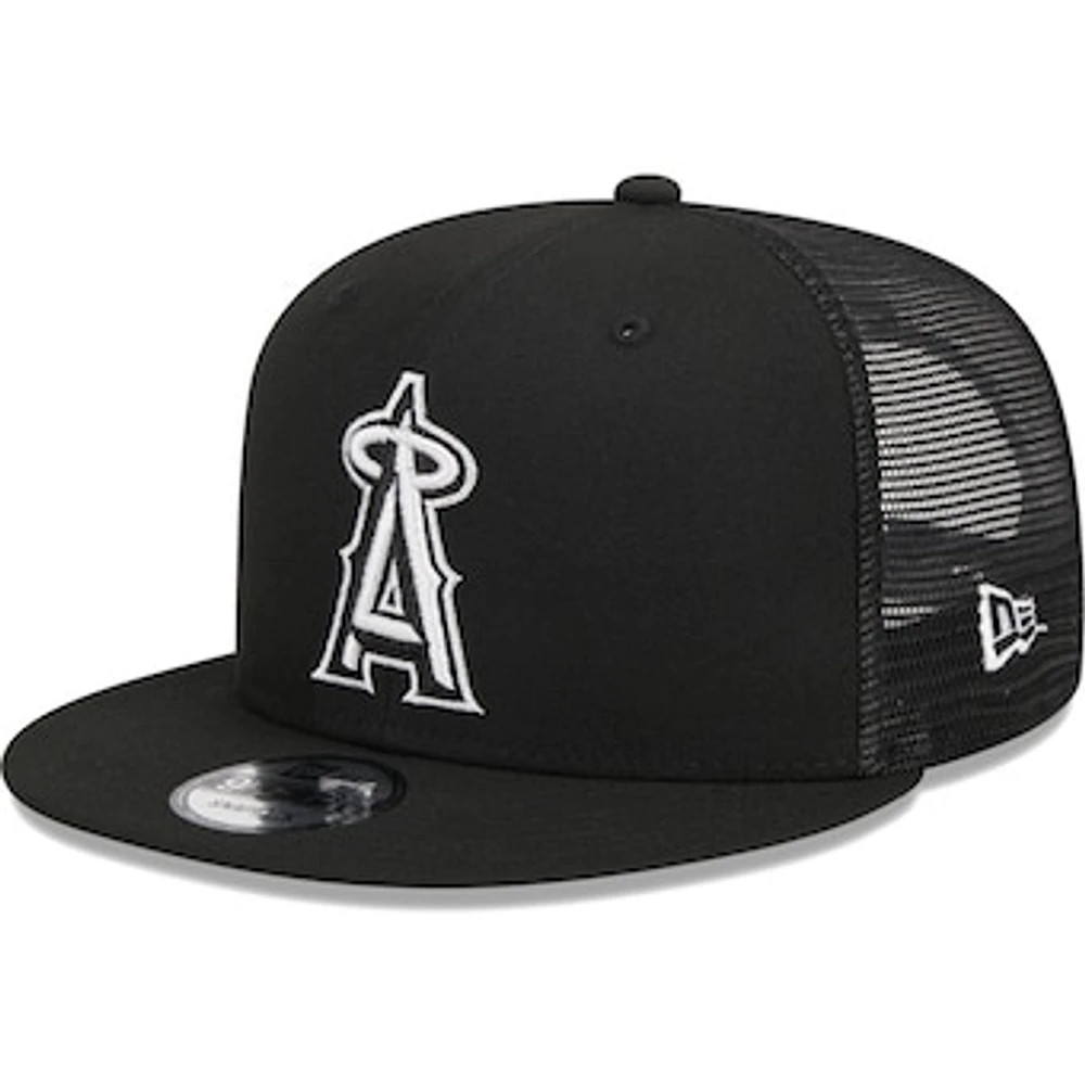 Men's New Era Black Los Angeles Angels Trucker 9FIFTY Snapback Hat