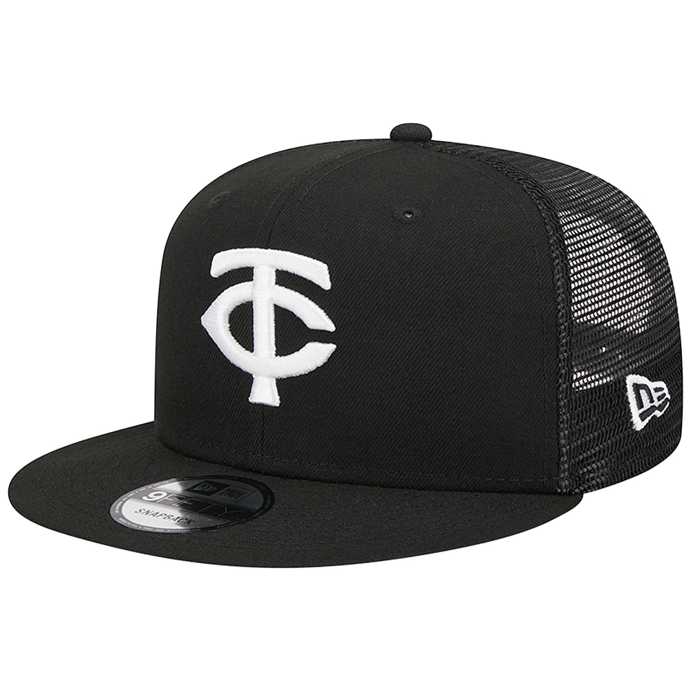 Men's New Era Black Minnesota Twins Trucker 9FIFTY Snapback Hat