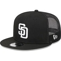 Men's New Era Black San Diego Padres Trucker 9FIFTY Snapback Hat