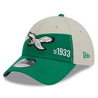 Men's New Era Cream/Kelly Green Philadelphia Eagles 2023 Sideline Historic 39THIRTY Flex Hat