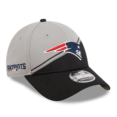 Men's New Era  Gray/Black New England Patriots 2023 Sideline 9FORTY Adjustable Hat