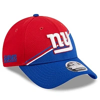 Men's New Era  Red/Royal New York Giants 2023 Sideline 9FORTY Adjustable Hat