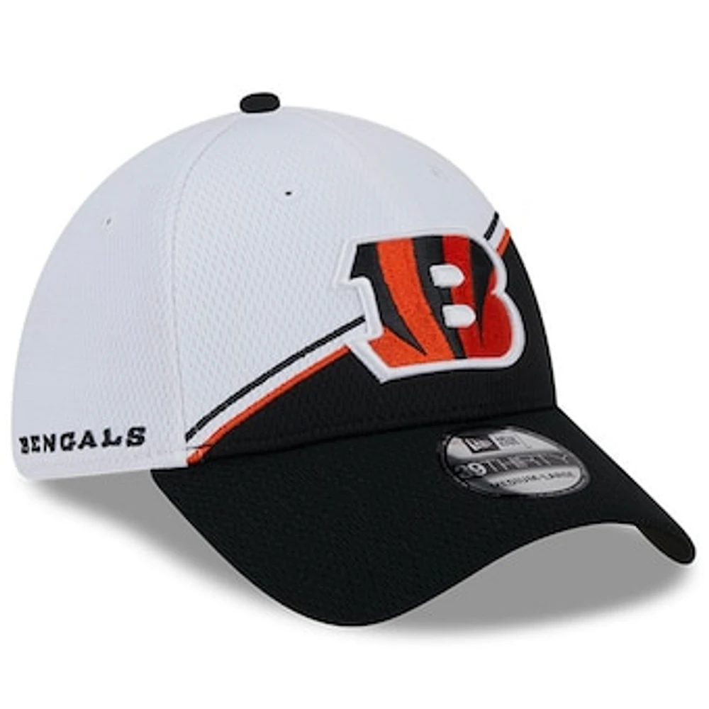 Men's New Era /Black Cincinnati Bengals Sideline 39THIRTY Flex Hat