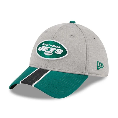 Men's New Era Heather Gray/Green York Jets Striped 39THIRTY Flex Hat