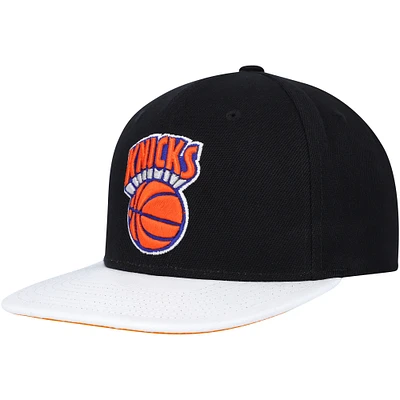 Men's Mitchell & Ness  Black/White New York Knicks Hardwood Classics Wear Away Visor Snapback Hat