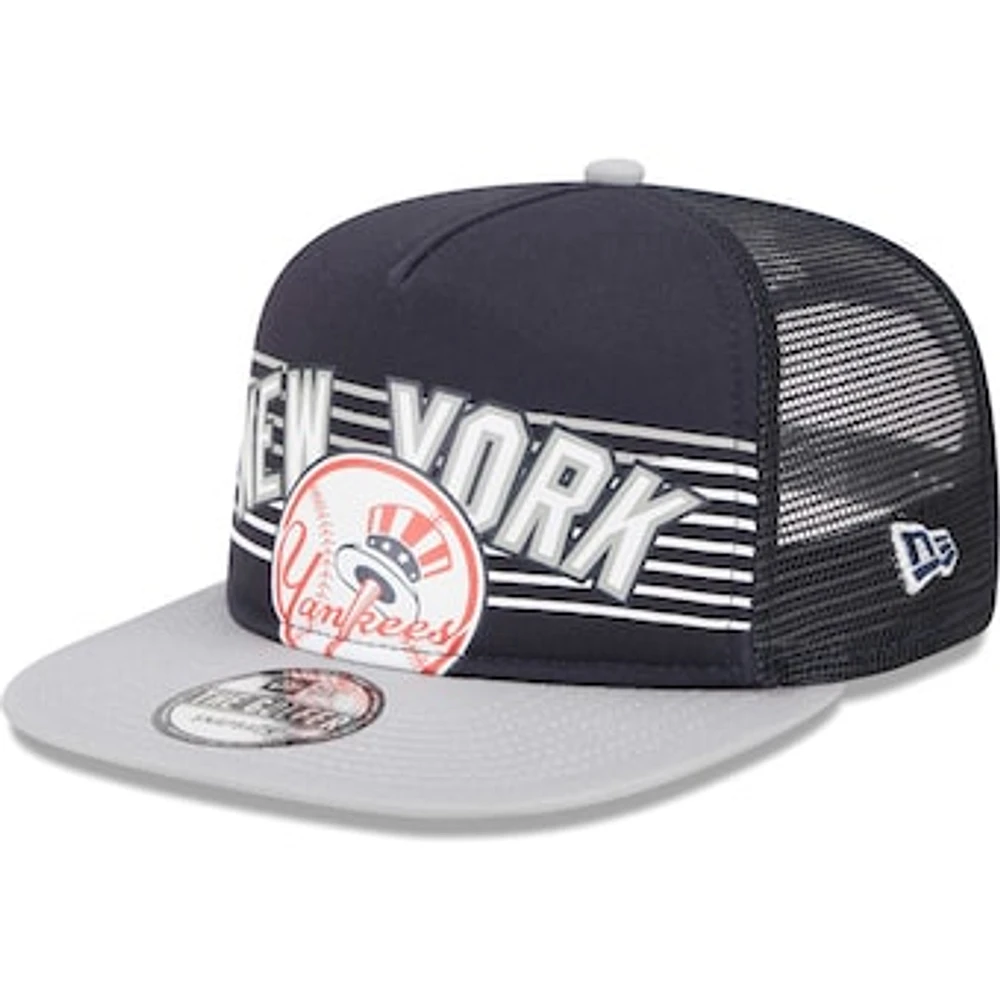 Men's New Era Navy New York Yankees Speed Golfer Trucker Snapback Hat