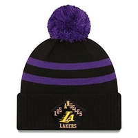 Men's New Era  Black Los Angeles Lakers 2023/24 City Edition Cuffed Pom Knit Hat