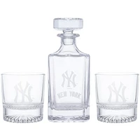 New York Yankees Decanter & Two Rocks Glasses Set