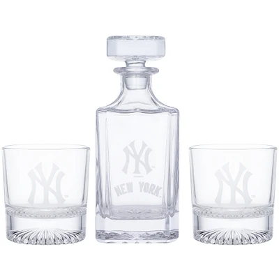 New York Yankees Decanter & Two Rocks Glasses Set