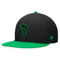 Men's Fanatics Black/Kelly Green Milwaukee Brewers Lucky Snapback Hat