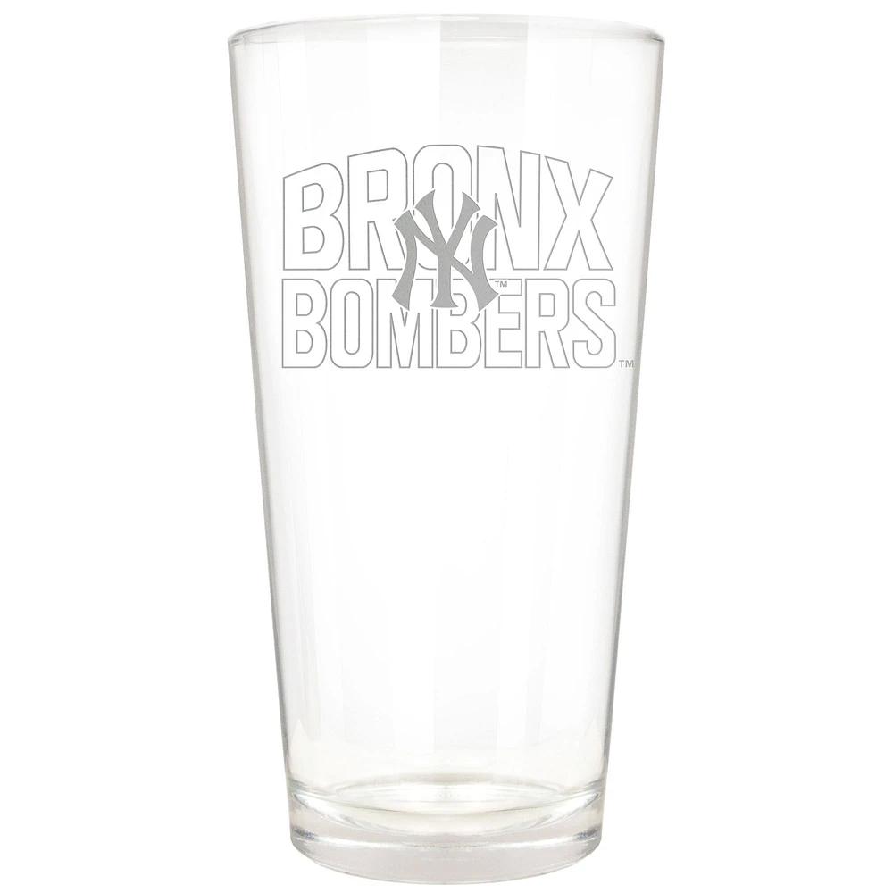 New York Yankees Etched 16oz. Rally Cry Pint Glass